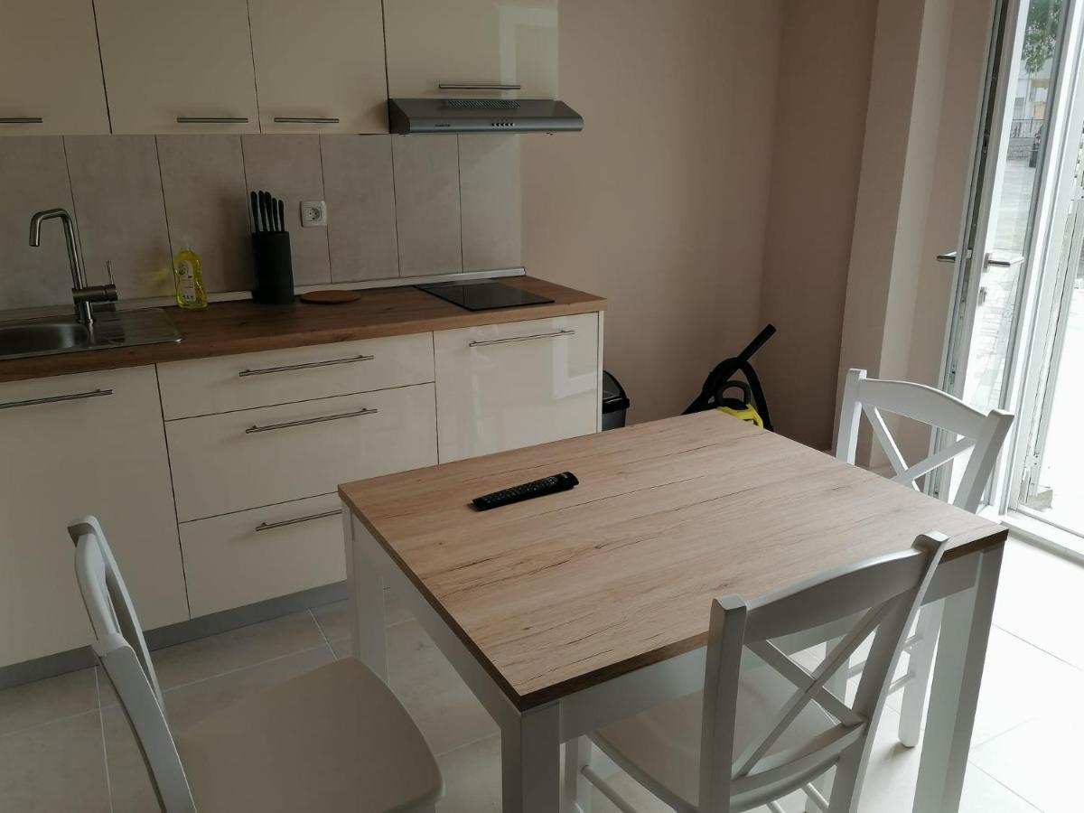 Josipa 2 Apartment ซริกเวนิซา ภายนอก รูปภาพ