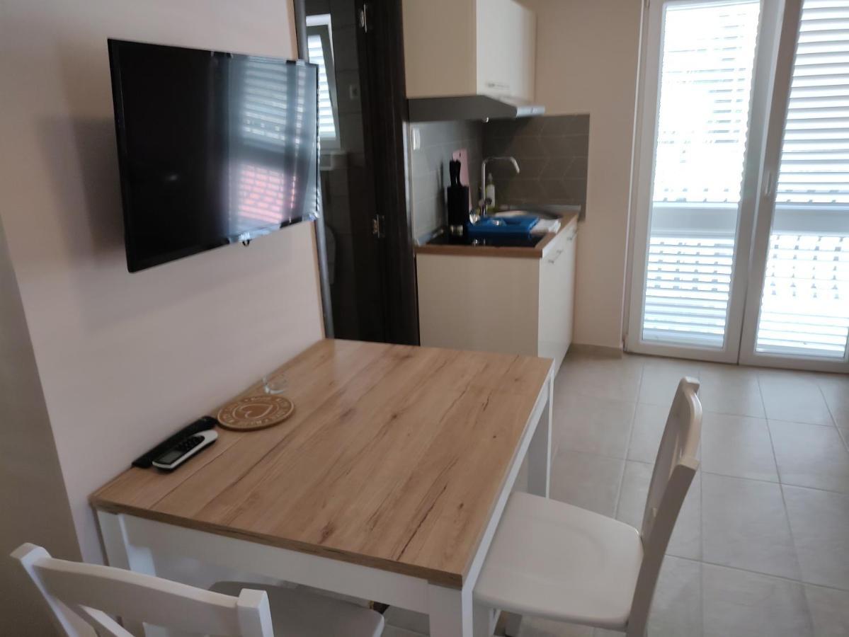 Josipa 2 Apartment ซริกเวนิซา ภายนอก รูปภาพ